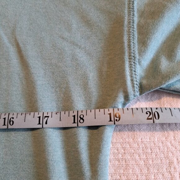 Runway girls size large or 12/14 hooded long sleeved shirt quick dry - Picture 7 of 7